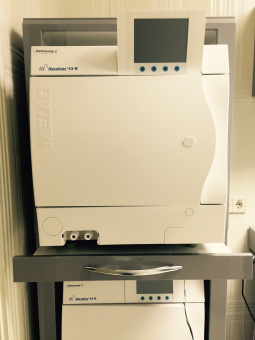 Melag Vackuklav 43B (22 л.) - Автоклав с принадлежностями